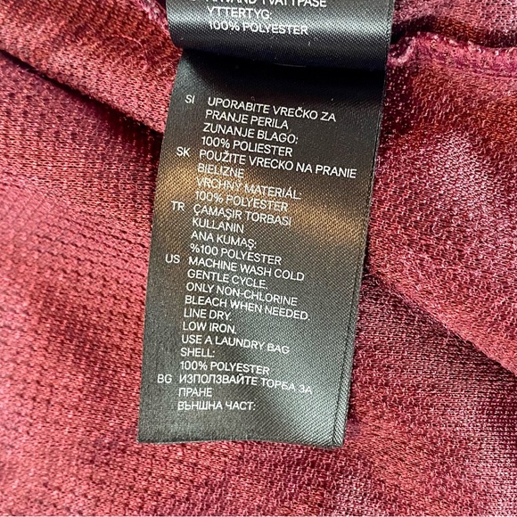 H&M Fuzzy Maroon Jacket - Picture 6 of 6